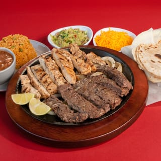 Beef & Chicken Fajitas for 1